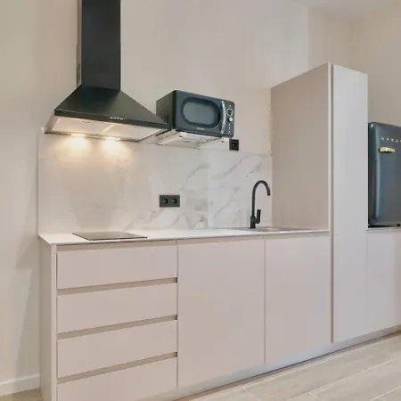 Romantic N6 Oceanografico Virkin Apartment